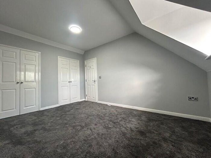 5 Bedroom Semi-Detached House To Rent In Pound Way, Littlehampton, BN16