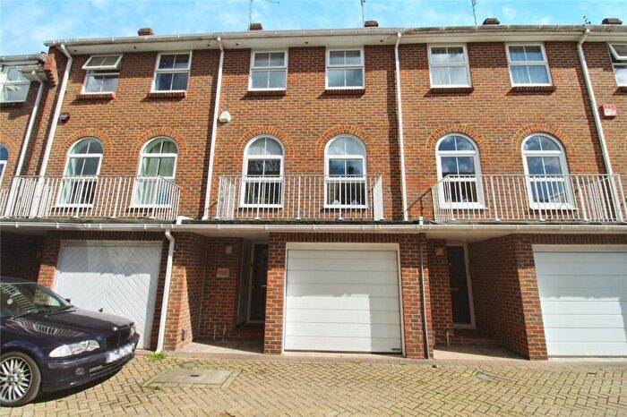 3 Bedroom Terraced House For Sale In Oxford Mews, Latimer Street, Southampton, SO14