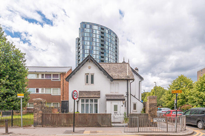 3 Bedroom Detached House For Sale In Tavistock Road, , Croydon, CR0