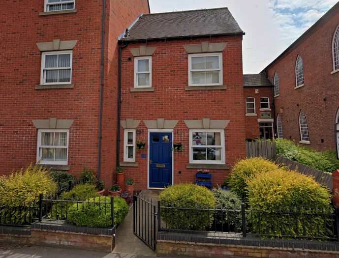 1 Bedroom Flat To Rent In Coleshill Road, Atherstone, CV9