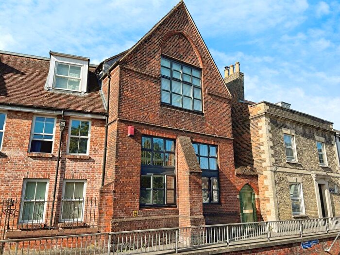 1 Bedroom Flat For Sale In Fisherton Street, Salisbury, SP2