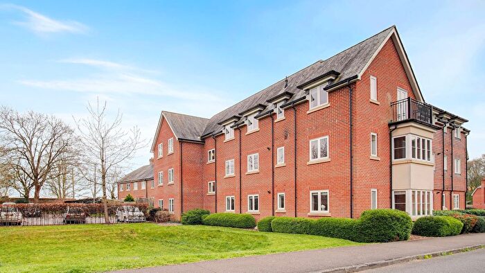 2 Bedroom Flat For Sale In Portland Way, Fareham, PO17