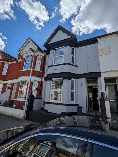 4 Bedroom Terraced House To Rent In Linden Road, Gillingham, ME7