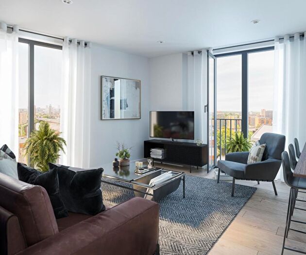 2 Bedroom Flat For Sale In Silkbank Wharf, Derwent Street, Salford, Machester, M5