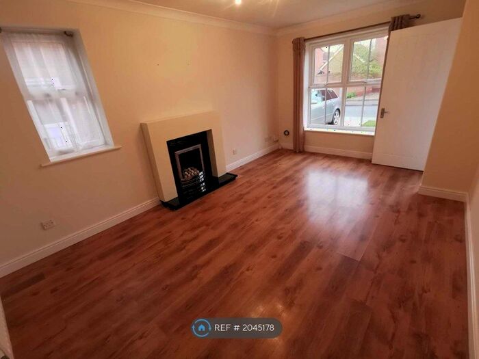 3 Bedroom Semi-Detached House To Rent In Marchant Close, Beverley, HU17