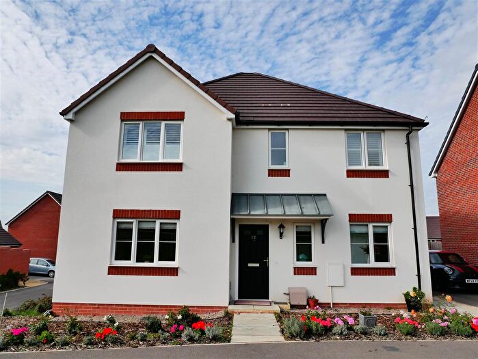 4 Bedroom Detached House For Sale In Sparrows Crescent, High Penn Park, Calne, SN11