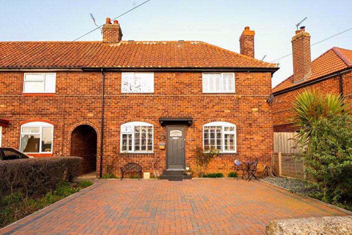 3 Bedroom Semi-Detached House For Sale In Oxton Lane, Tadcaster, North Yorkshire, LS24
