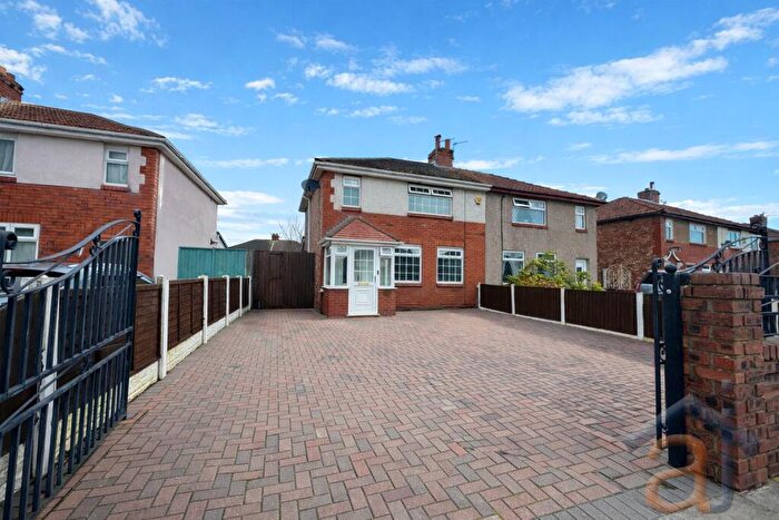 3 Bedroom Semi Detached House For Sale In Guildford Road, Southport, PR8