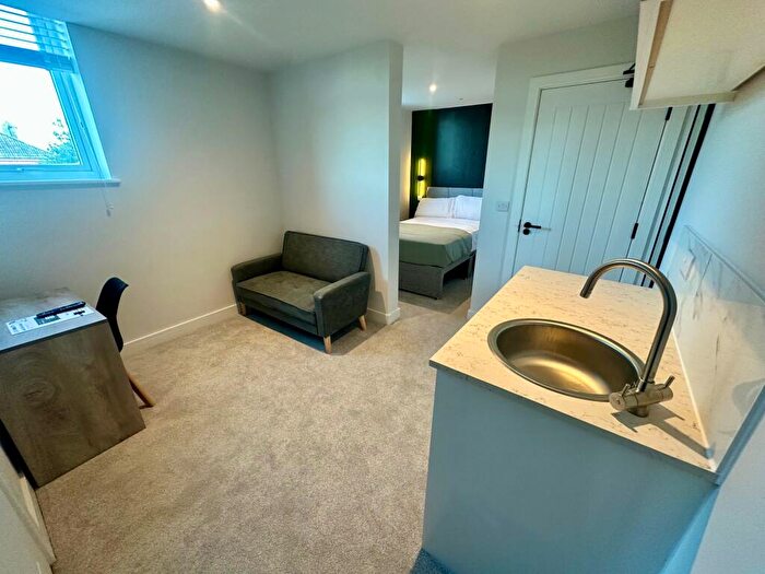 Studio To Rent In Highfield Road, Bournemouth, BH9