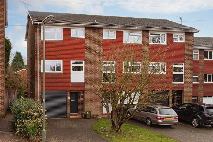 4 Bedroom Town House For Sale In Durfold Drive, Reigate, RH2