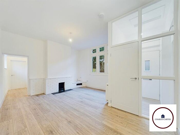 2 Bedroom Flat To Rent In Post Office Lane, Tewkesbury, GL20