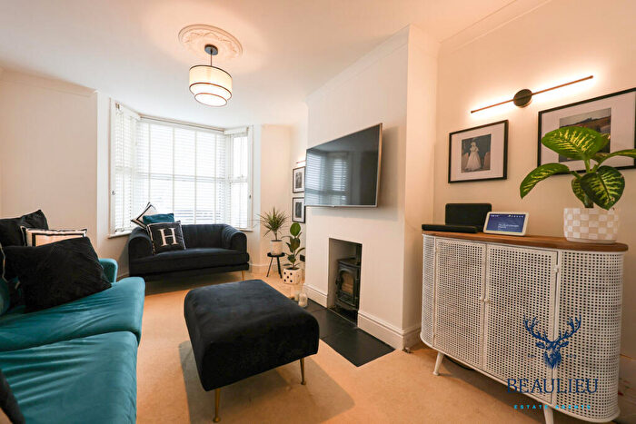 2 Bedroom Semi Detached House For Sale In Main Road, Chelmsford, CM1