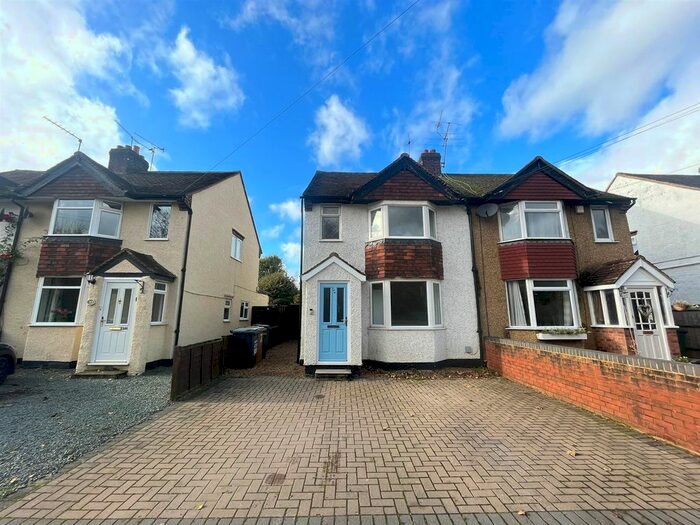 3 Bedroom Semi-Detached House To Rent In Denham Way, Maple Cross, Rickmansworth, WD3