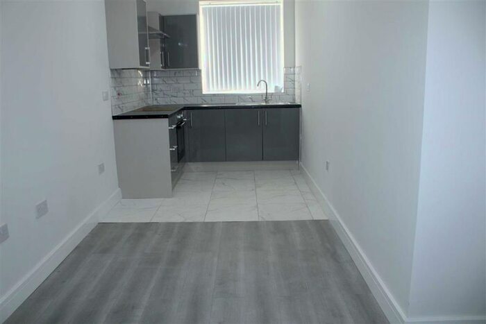 2 Bedroom Flat To Rent In West Bromwich Street, Walsall WS1