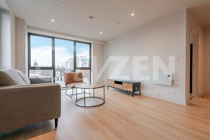 1 Bedroom Flat To Rent In Waterhouse Gardens, Dutton Street, Manchester, M3