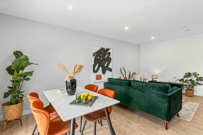 2 Bedroom Apartment To Rent In London Road, Plaistow Hub, London, E13