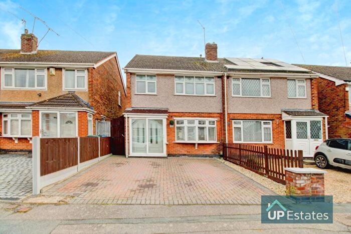 3 Bedroom Semi-Detached House For Sale In Yewdale Crescent, Coventry, CV2