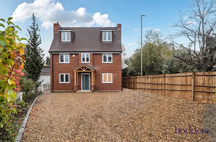 4 Bedroom Detached House For Sale In Otter Close, Ottershaw, Surrey, KT16