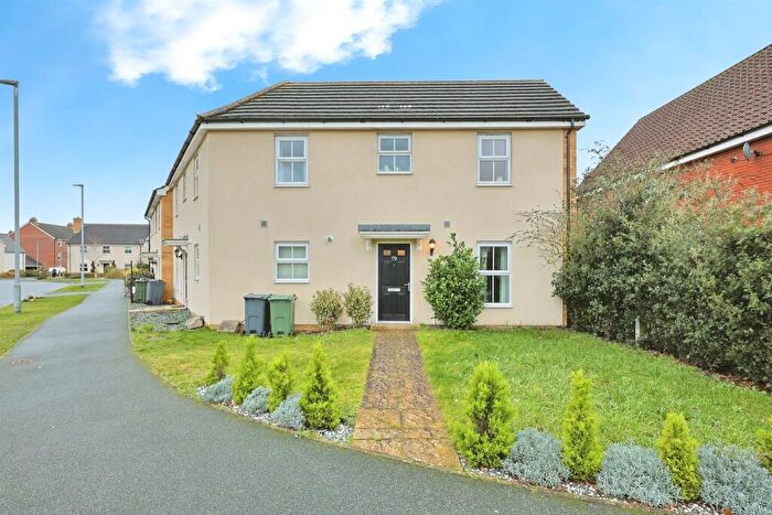 2 Bedroom Semi Detached House For Sale In Fairway, Costessey, Norwich, NR8