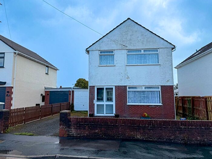 3 Bedroom Detached House For Sale In Elsbert Drive, Bristol, BS13