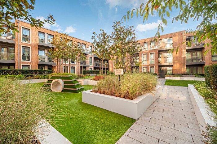2 Bedroom Flat For Sale In Matcham House, Glenthorne Road, W6