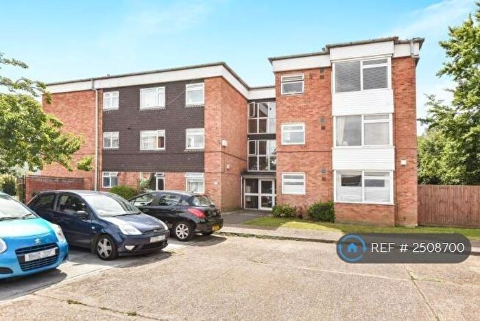 2 Bedroom Flat To Rent In Fairview Road, Taplow, Maidenhead, SL6