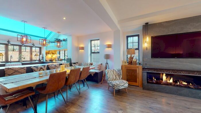 3 Bedroom Semi-Detached House To Rent In Empingham Road, Stamford, PE9