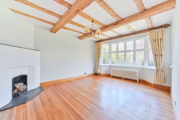 4 Bedroom Property To Rent In Chislehurst Road, Bromley, Chislehurst, BR7