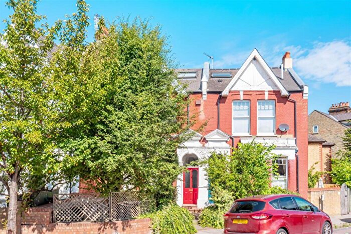 2 Bedroom Flat To Rent In Harold Road, Crouch End, N8