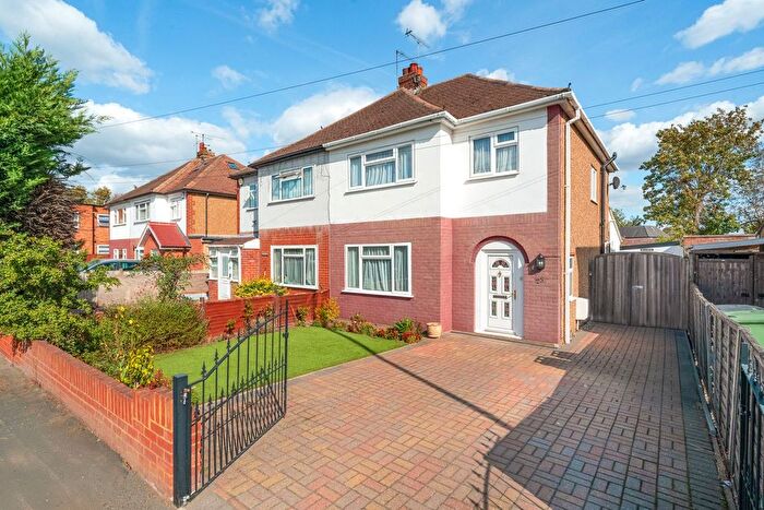 3 Bedroom Semi Detached House For Sale In Lake End Road, Taplow, SL6
