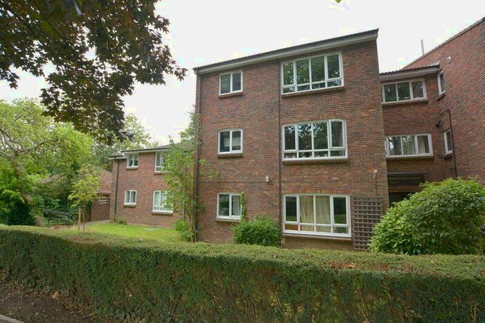 1 Bedroom Apartment To Rent In The Avenue, Hatch End, HA5