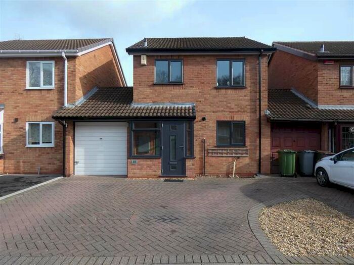 3 Bedroom Detached House To Rent In Maywell Drive, Solihull, West Midlands, B92