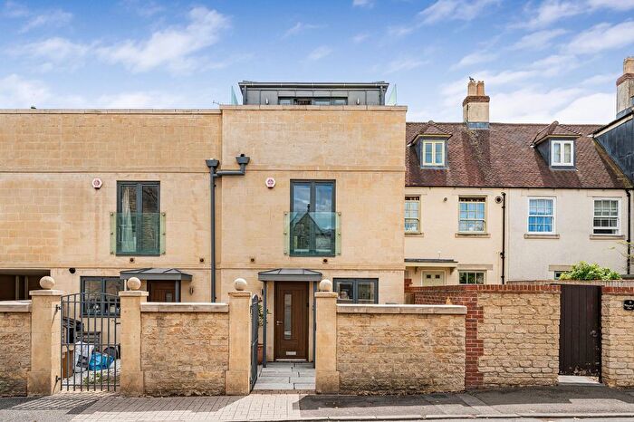 4 Bedroom Terraced House For Sale In Arkenside Mews, Cirencester, Gloucestershire, GL7