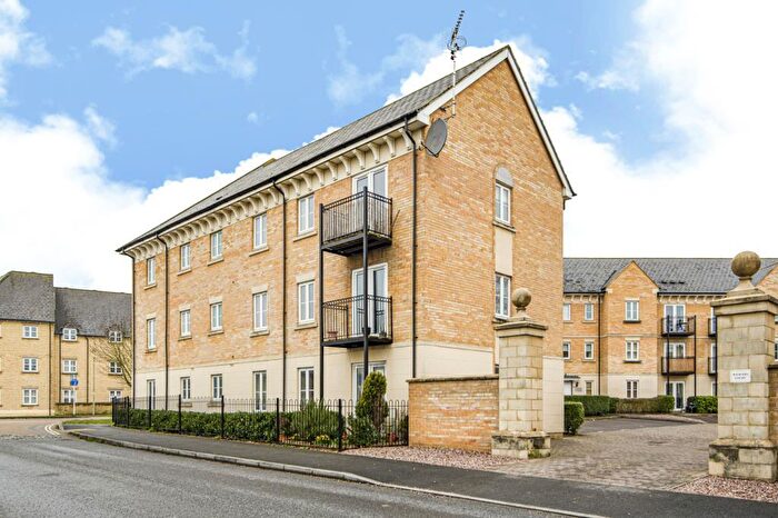 2 Bedroom Apartment To Rent In Weavers Court, Carterton, OX18