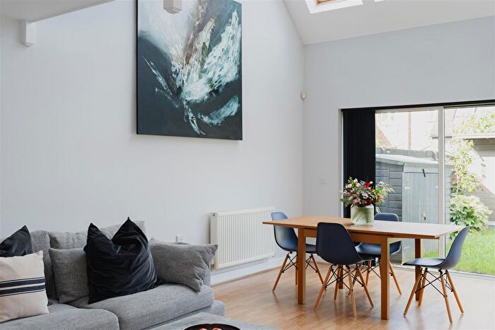 3 Bedroom Terraced House For Sale In Lilley Mead, Redhill, RH1