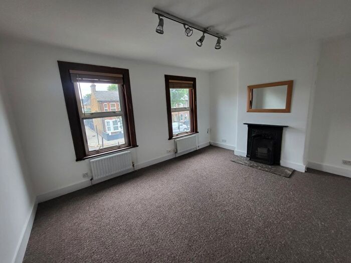 1 Bedroom Flat To Rent In Shirley Gardens, Hanwell, W7