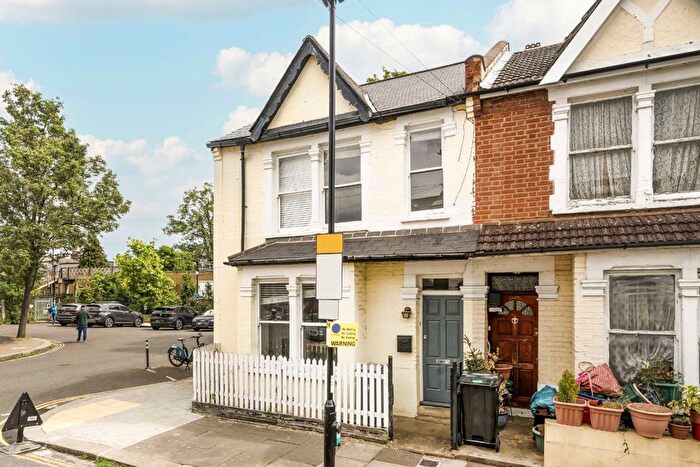 3 Bedroom Terraced House For Sale In Geraldine Road, Chiswick, W4