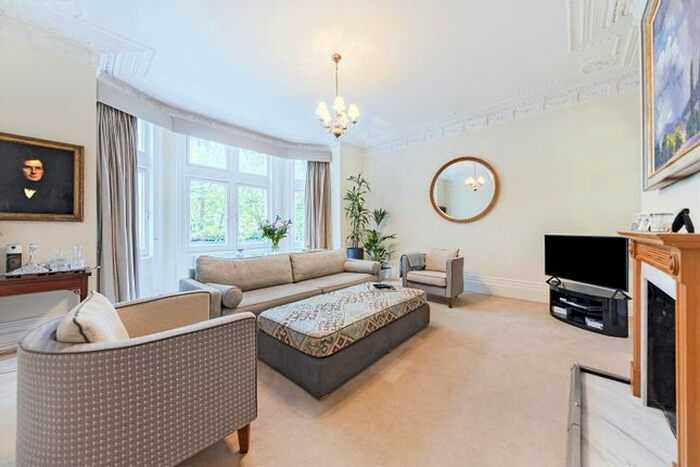 3 Bedroom Flat To Rent In Morpeth Mansions, Morpeth Terrace, Westminster, London, SW1P