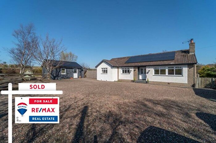 4 Bedroom Detached Bungalow For Sale In Lanark Road, Carstairs, ML11
