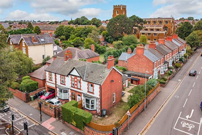3 Bedroom Semi-Detached House For Sale In Midland Road, Wellingborough, NN8