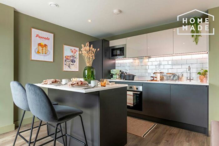 1 Bedroom Flat To Rent In Broad St, B15