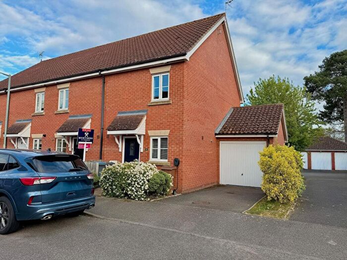 3 Bedroom Town House For Sale In Castle Gardens, Grange Farm, Kesgrave, IP5