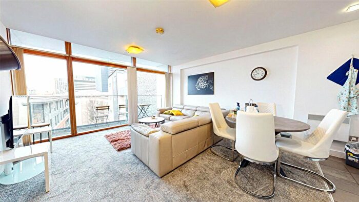 2 Bedroom Apartment To Rent In High Street, Manchester, M4