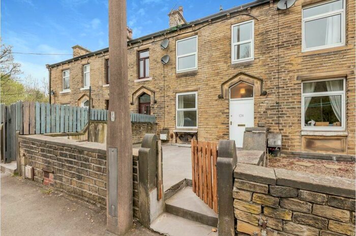 2 Bedroom Terraced House To Rent In Woodhead Road, Huddersfield, HD4