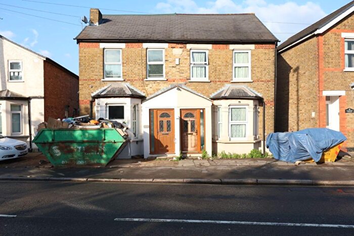 6 Bedroom Property For Sale In Faggs Road, Hounslow, TW14