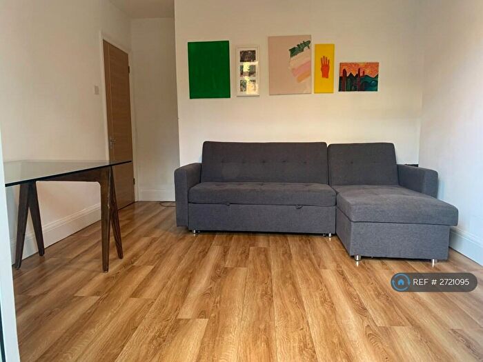 2 Bedroom Flat To Rent In Victoria Road, London, NW6