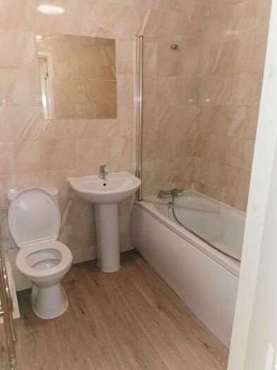 2 Bedroom Apartment To Rent In Apt Wheatsheaf Works, S2