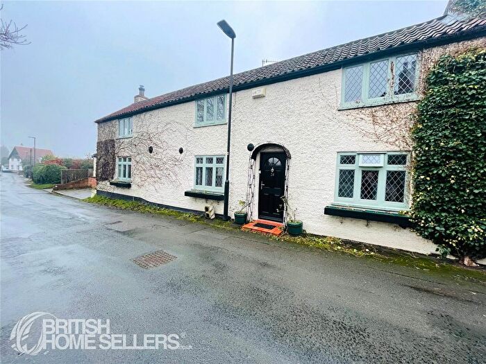 3 Bedroom Detached House For Sale In Skinners Lane, Waltham, Grimsby, Lincolnshire, DN37