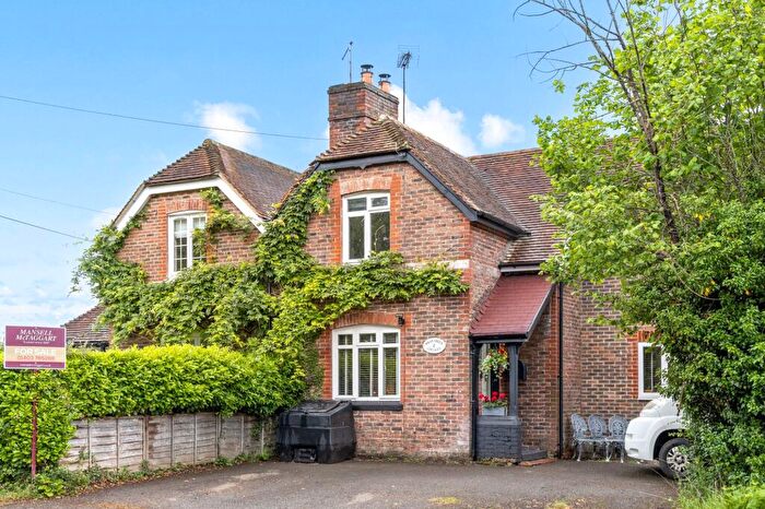 4 Bedroom Cottage For Sale In West Chiltington Lane, Coneyhurst, RH14