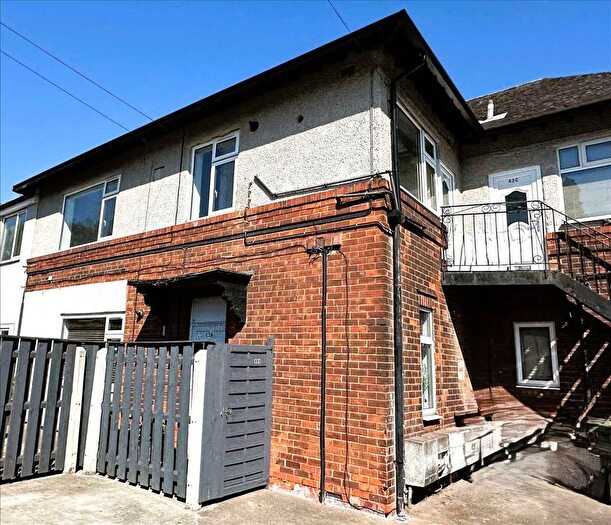 2 Bedroom Flat To Rent In Warwick Road, Scunthorpe, DN16